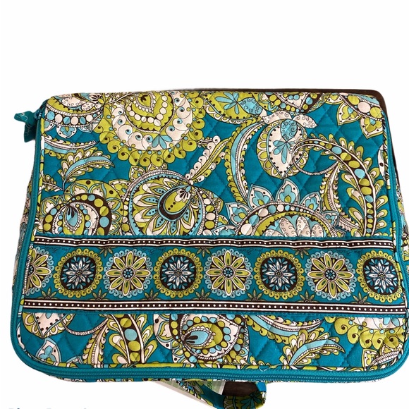 Vera Bradley Handbags - Vera Bradley Travel Case Makeup Bag New